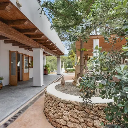 בית הארחה 3 Golondrinas 3*