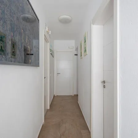 Gæstehus 3 Golondrinas 3*