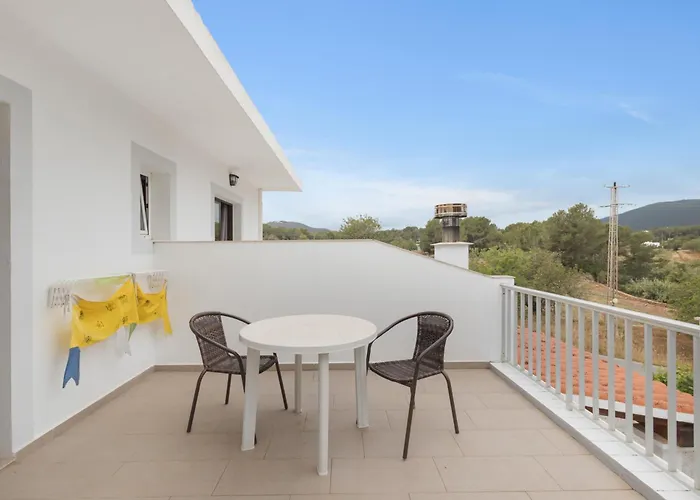 3 Golondrinas Guest house 3*