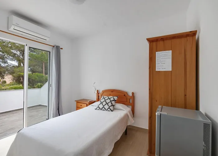 Guest house 3 Golondrinas 3*