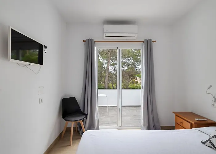 3 Golondrinas Guest house 3*